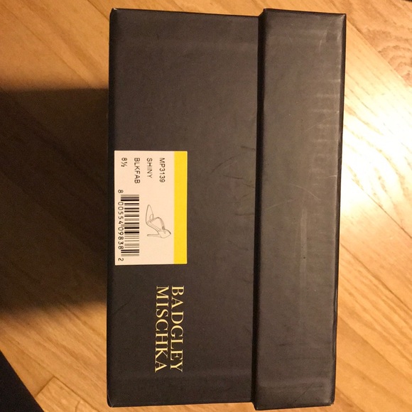 Badgley Mischka Heel - Picture 3 of 7